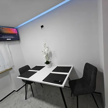 Modern Neuburg 9 شقة *
